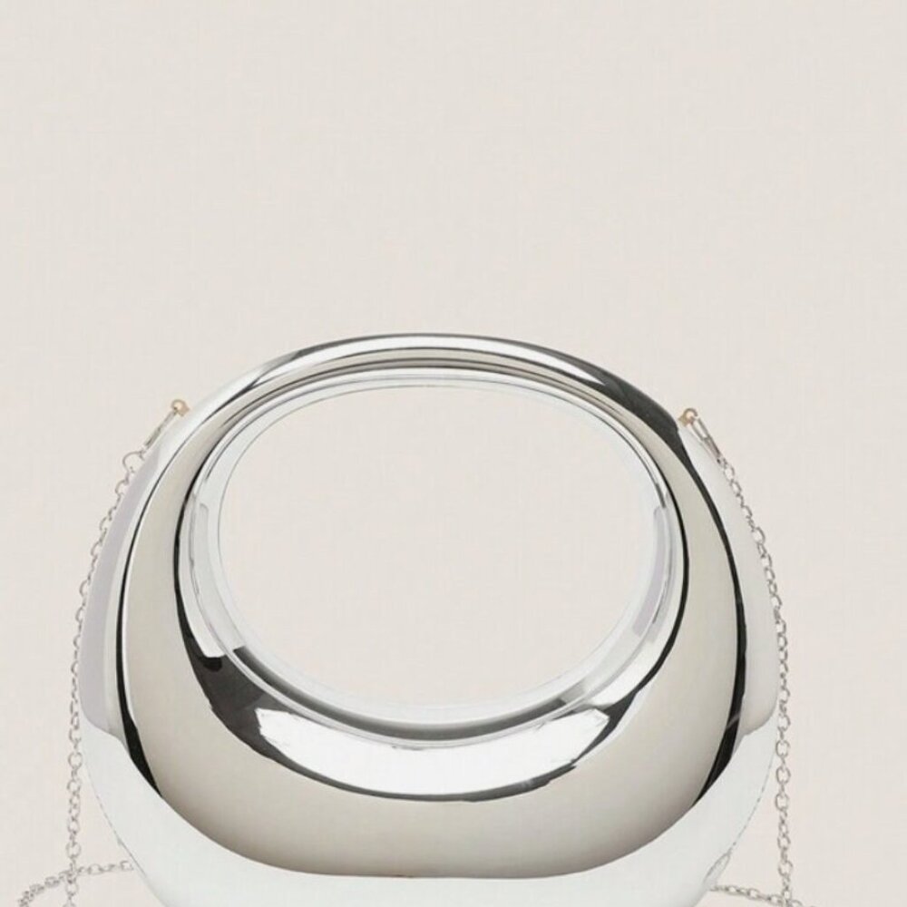 Half moon Handbag - Picture 4 of 10